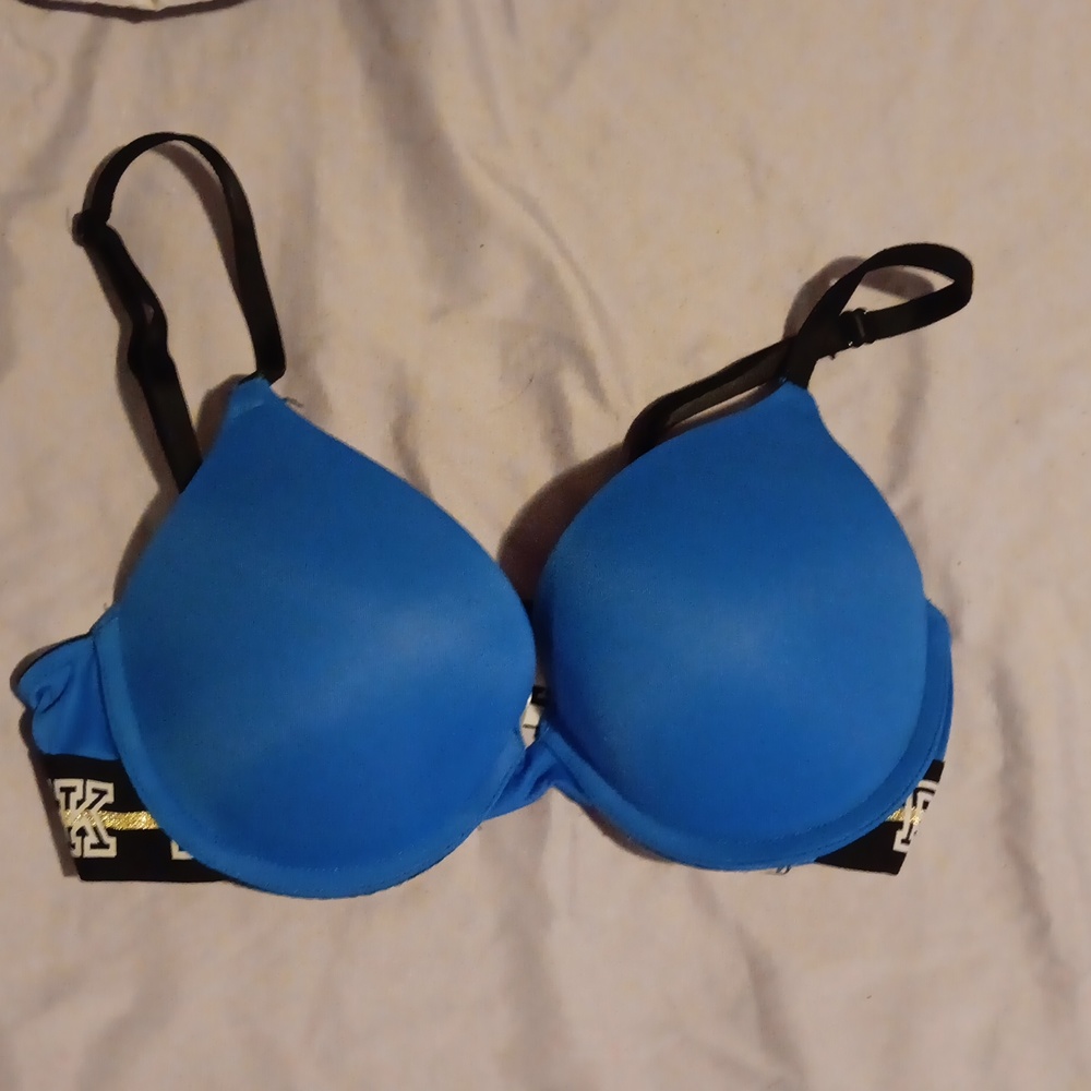 Like new pink bra